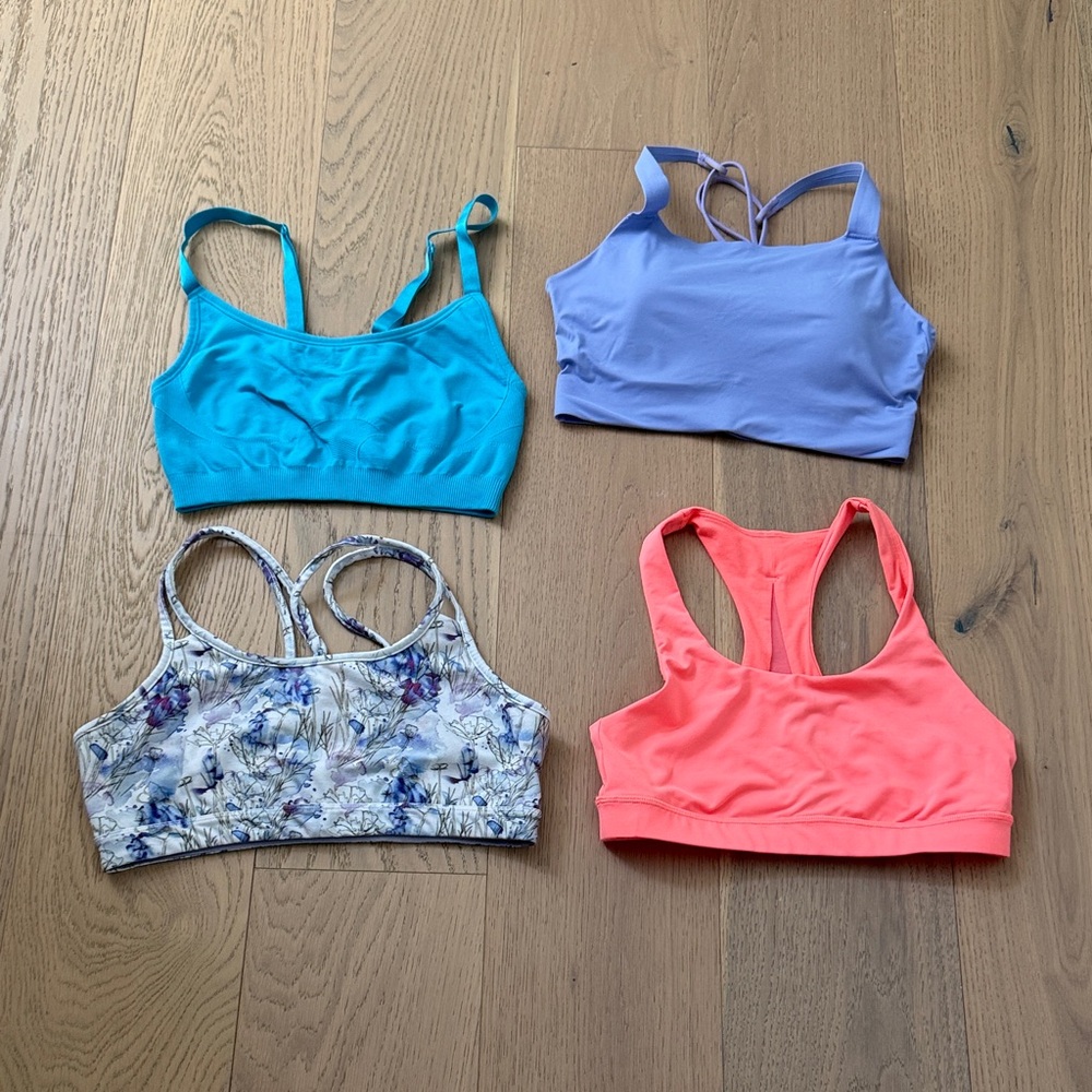 Set of Four Sports Bras in Various Colors